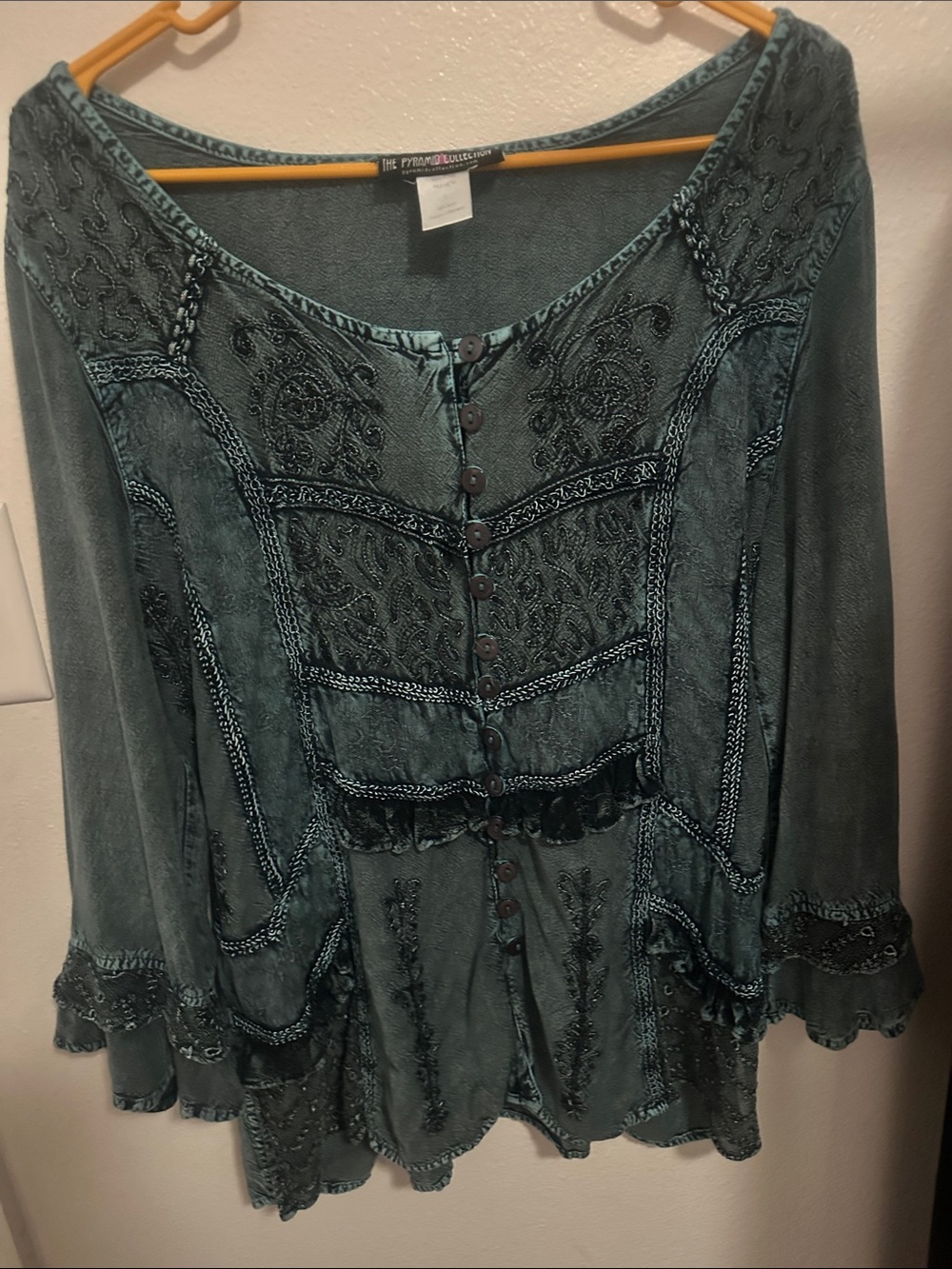 The Pyramid Collection Teal Embroidered Button-Front Blouse